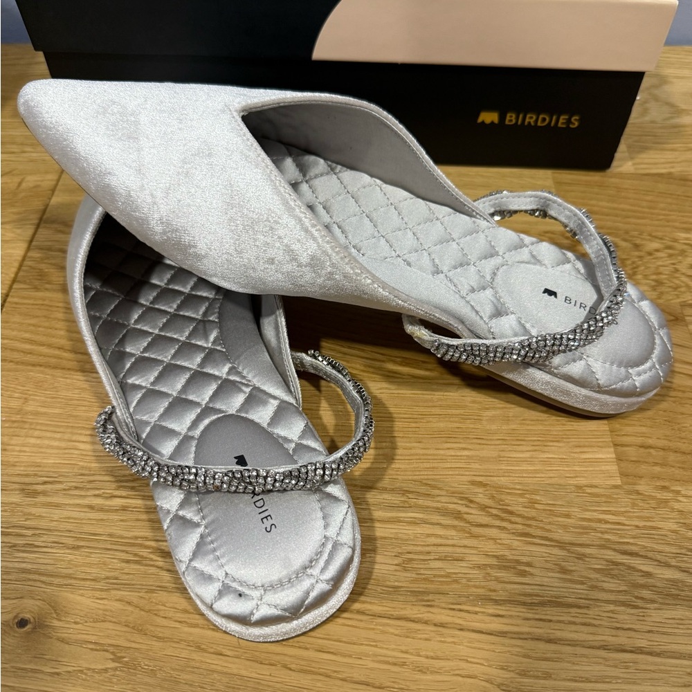 Women’s Size 11 Silver/Pewter Dressy Flats - Picture 8 of 9